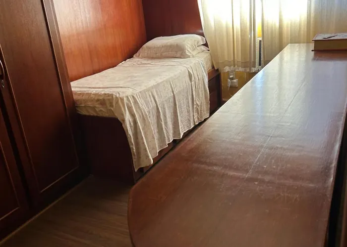 Apartamento De Tres Quartos Ate Seis Pessoas So Consigo Responder Pergunta Apos O Pagamento Antes Do Pagamento Eu Nao Tenho Acesso Para Responder